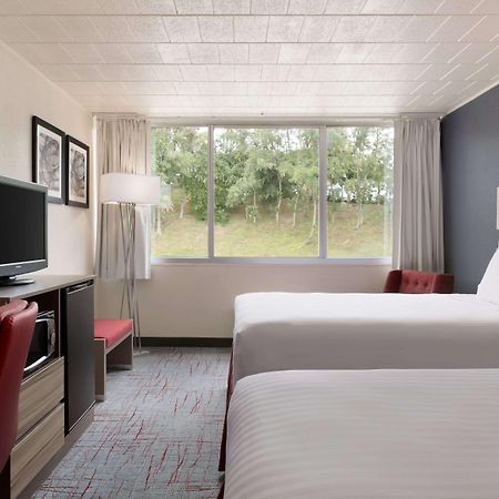 Hotel Ramada by Wyndham Uniontown Zewnętrze zdjęcie