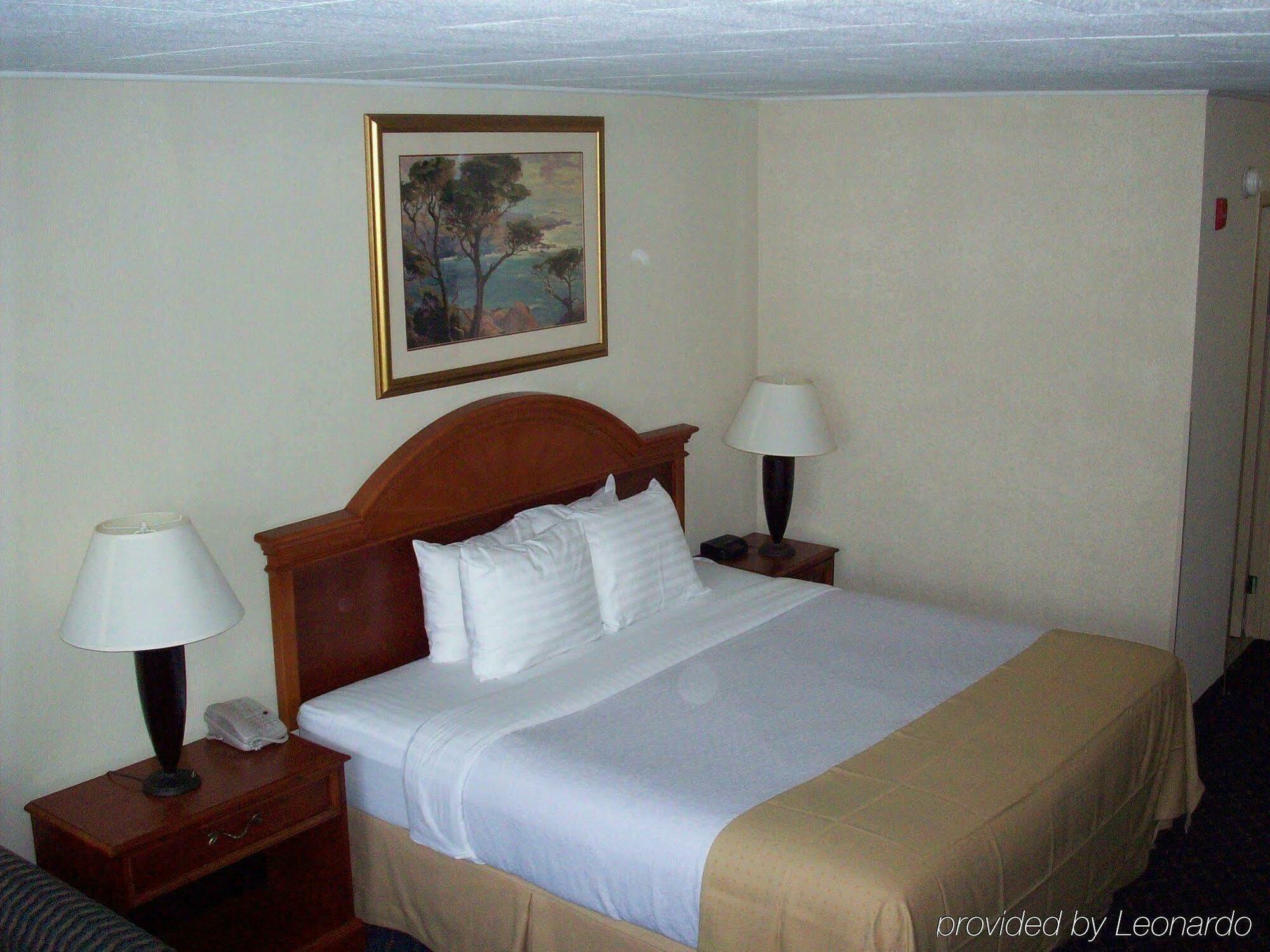 Hotel Ramada by Wyndham Uniontown Zewnętrze zdjęcie